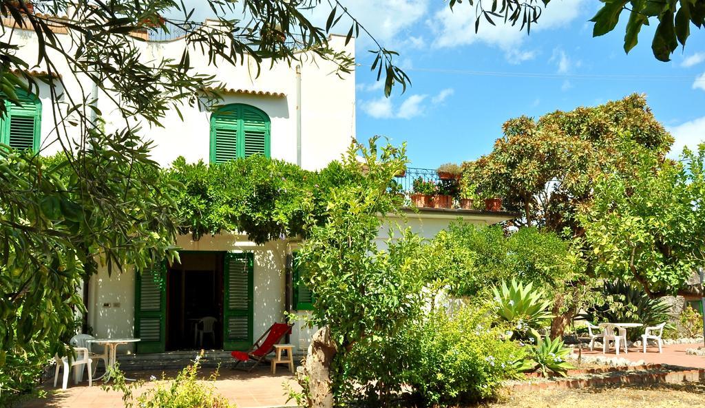 Seafront Apartments Garden House Ταορμίνα Δωμάτιο φωτογραφία