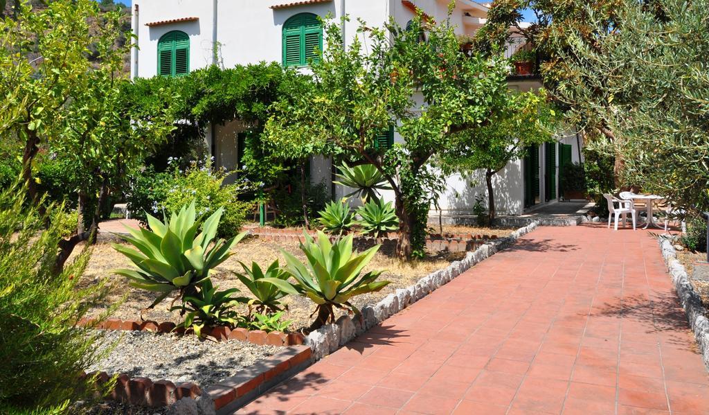 Seafront Apartments Garden House Ταορμίνα Δωμάτιο φωτογραφία